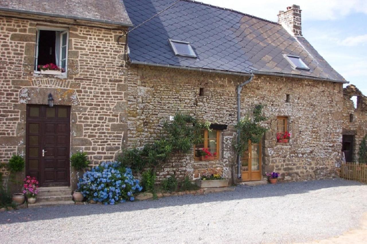 Beautiful 3-Bed Cottage In Passais-Villages Saint-Siméon المظهر الخارجي الصورة